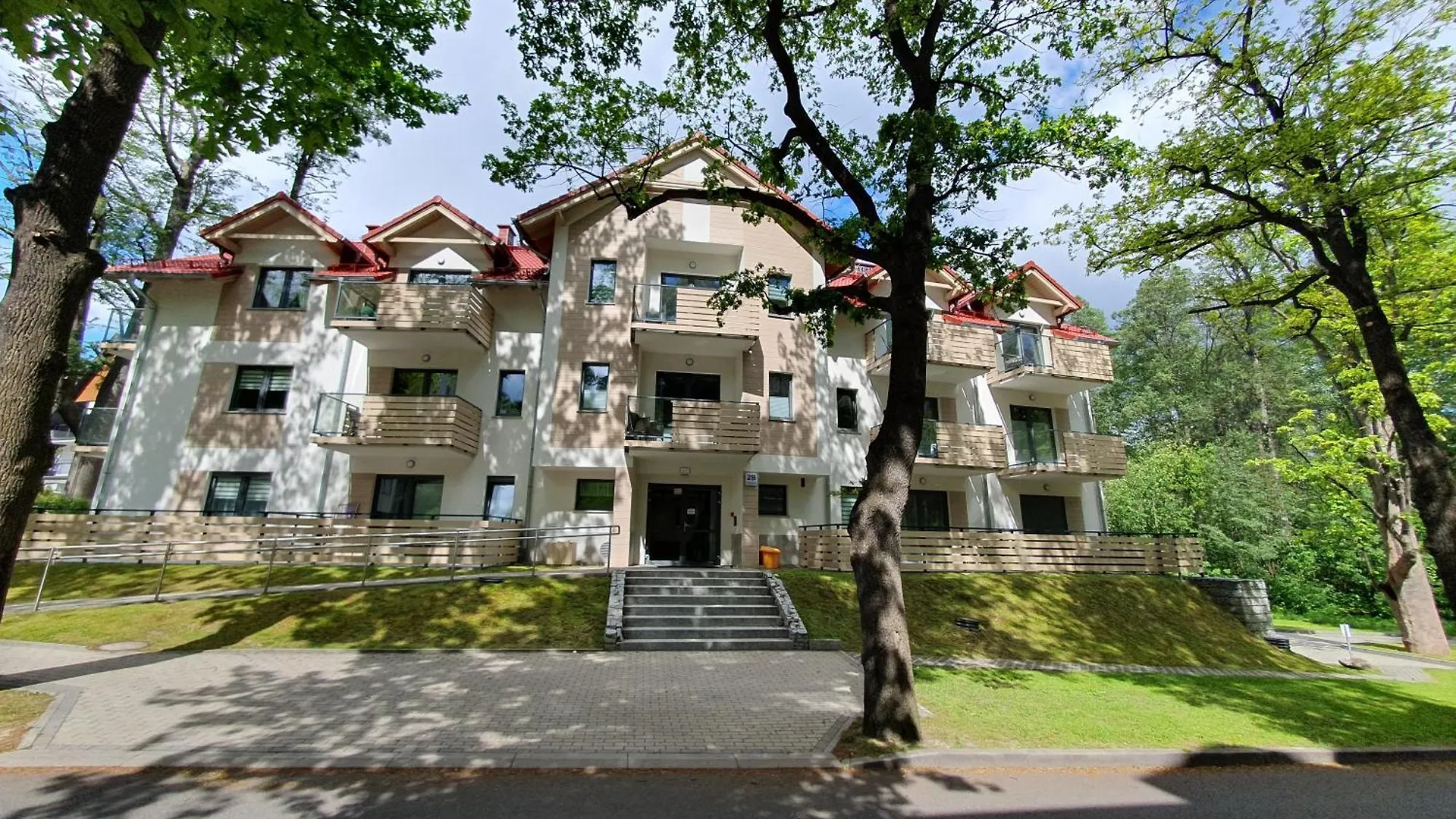 Apartamenty Sun&Fun Rezydencja Pod Debami Nad Lomnica 1B I 2B- Blisko Centrum I Sklepow W Otoczeniu Zieleni Karpacz Poland