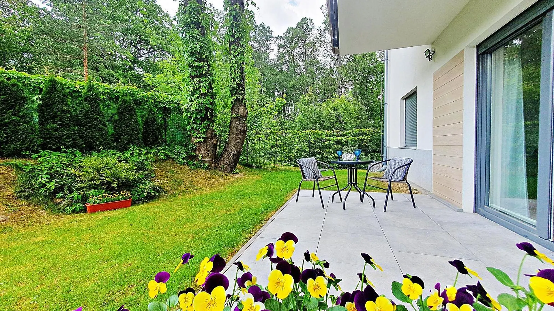 Apartamenty Sun&Fun Rezydencja Pod Debami Nad Lomnica 1B I 2B- Blisko Centrum I Sklepow W Otoczeniu Zieleni Karpacz Poland